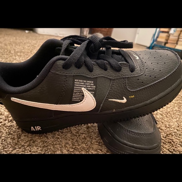 nike shoes with tag